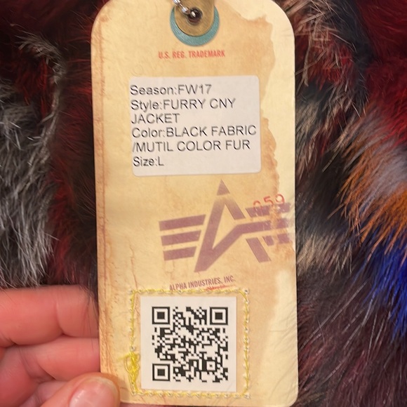 ONE OF A KIND! Alpha Industries Year of the Rooster fur bomber jacket - Picture 9 of 17